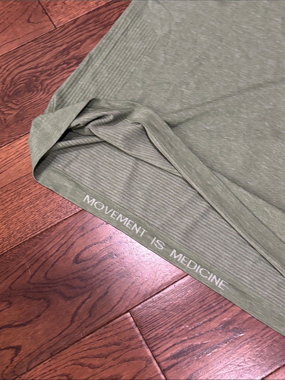Lululemon Metal Vent Lightweight Long-Sleeve Crew in Green Size Large seamless - Picture 6 of 10